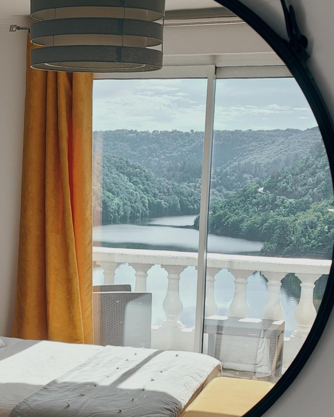 Ma Villa Au Bord De L'Eau Miremont  Exteriér fotografie
