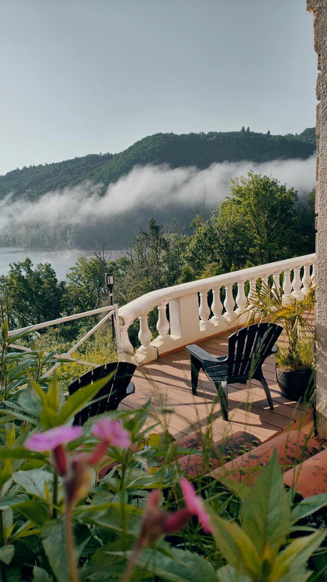Ma Villa Au Bord De L'Eau Miremont  Exteriér fotografie