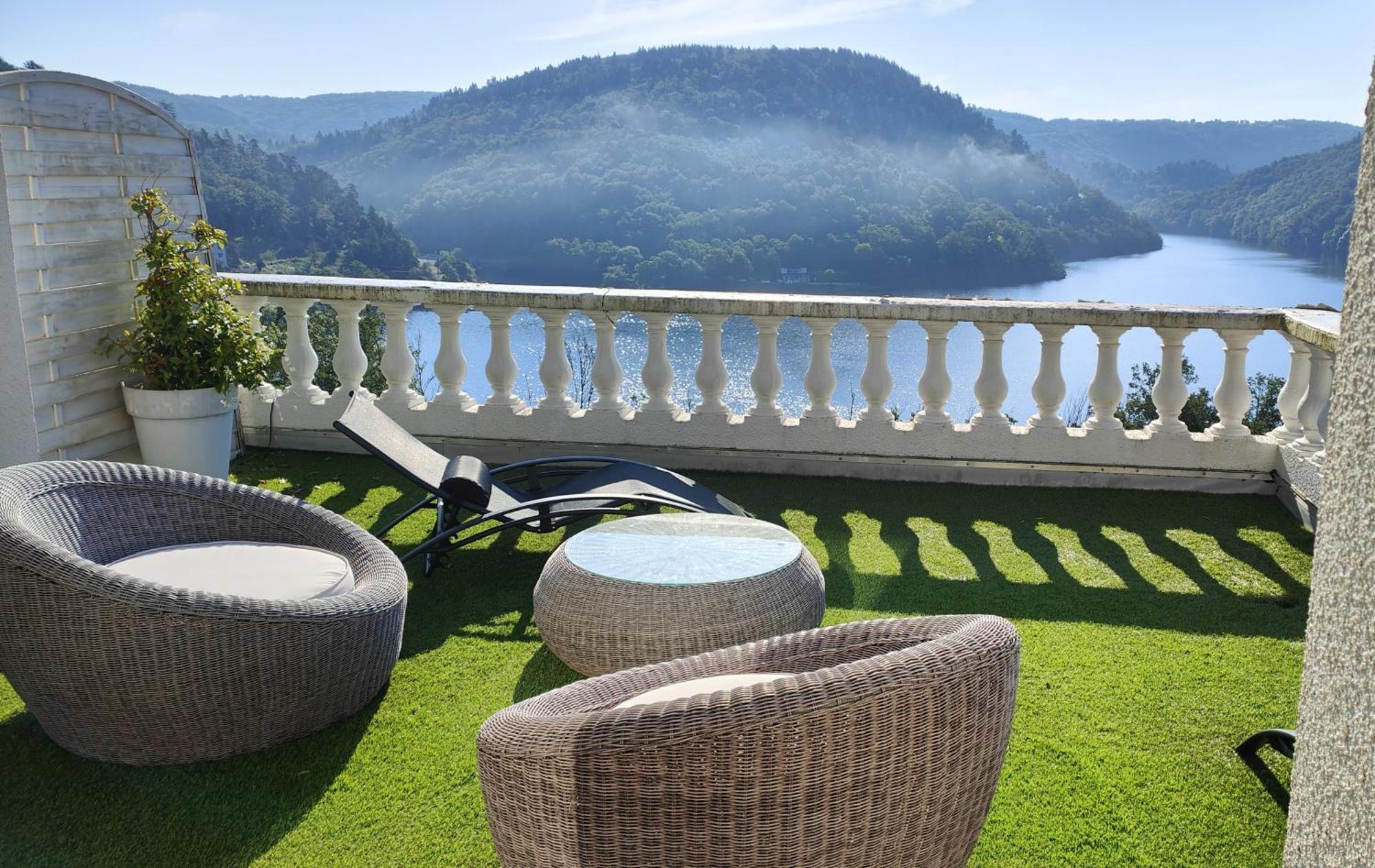Ma Villa Au Bord De L'Eau Miremont  Exteriér fotografie