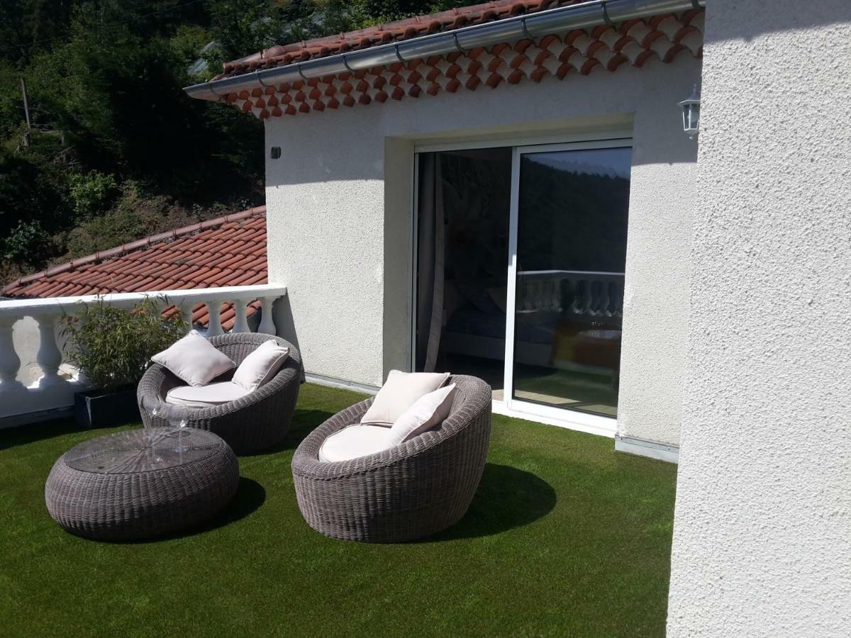 Ma Villa Au Bord De L'Eau Miremont  Exteriér fotografie