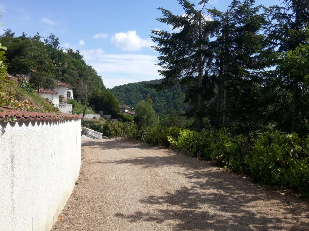 Ma Villa Au Bord De L'Eau Miremont  Exteriér fotografie
