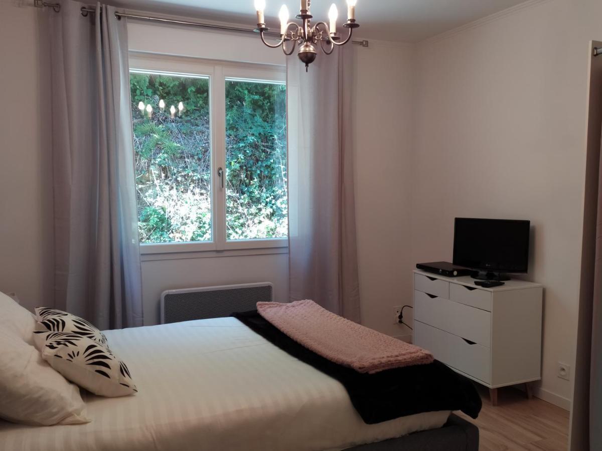 Ma Villa Au Bord De L'Eau Miremont  Exteriér fotografie